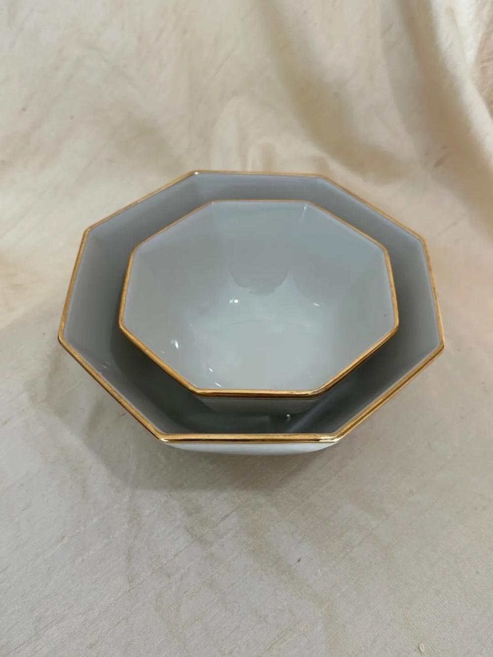 1970s Fitz & Floyd Gold Trim Porcelain Set of 2 Bowls